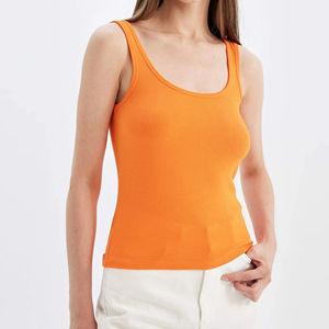 Venta al por mayor por encargo de las mujeres de color naranja sólido Jersey de algodón propio de su estampado en relieve ajustado camisetas sin mangas de las mujeres ropa de Yoga de verano - Product Image 5