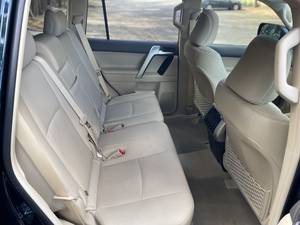 Toyota LandCruiser Prado 2022 Sièges en cuir de direction à droite avec caméra arrière - Product Image 6