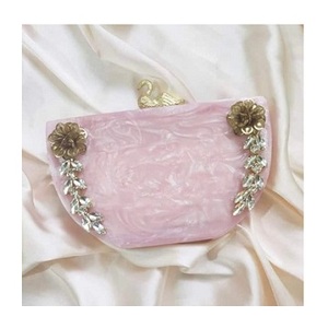 Sac à main en résine pour femmes avec décoration en résine époxy Sac à main en acrylique pour les soirées de mariage et les cadeaux d'anniversaire - Product Image 3