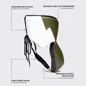 Protège-guêtres professionnel en cuir véritable vert et blanc pour MMA et boxe, personnalisable, protection optimale pour la zone inguinale - Product Image 3