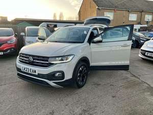 Volkswagen T-Cross 1.0 TSI R-Line 2023 Usado, Económico, con Volante a la Izquierda/Derecha - Product Image 4