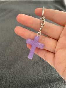 พวงกุญแจเรซิ่นดีไซน์เก๋ ใส ทันสมัย ทนทาน ใช้เป็นของขวัญได้อย่างลงตัว - Product Image 4