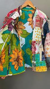 Chaqueta de algodón reversible, chaqueta acolchada de algodón para mujer, chaqueta acolchada, Chaqueta corta de retazos, chaqueta hecha a mano - Product Image 3