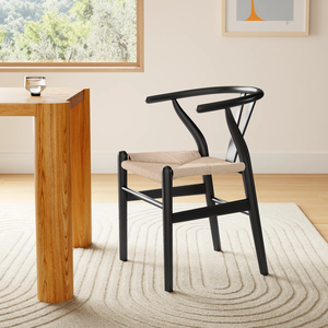 Chaise de salle à manger Margo en bois massif, fabriquée à la main avec des courbes du dossier accentuant la veine naturelle du bois de hêtre massif - Product Image 2