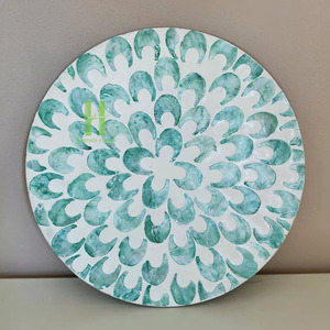 Wholesale Hot Selling Luxury Mother of Pearl Inlay Round <b>Placemats</b> <b>Table</b> Centerpieces Decorations OEM Design From Vietnam - Product Image 4