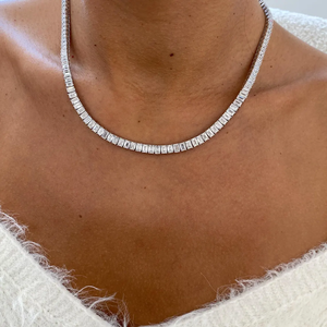 สร้อยคอโซ่เทนนิสสีทอง14K ประดับเพชรสีทองล้วนขนาด25กะรัตมรกตตัด VVS ประดับเพชรแบบมินิมอล - Product Image 4