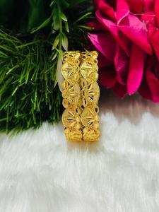 Juego de pulsera de pendientes de estilo clásico de plata chapada en oro de 24 quilates para aniversario exportado a EE. UU. Y Francia - Product Image 6