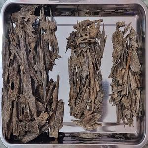 Superior Quality Pure <b>Agarwood</b> Wood Chips Sourced From Vietnam Oud - Product Image 2