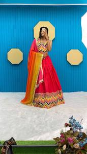 Coton Crochet Travail & Miroir Travail Lehenga Imprimer Crochet Miroir Travail Choli Avec Crochet Kodi Dentelle Bordure Faux Georgette Dupatta - Product Image 4