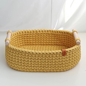 Cesta de Macramé Beige Hecha a Mano con Elegante Asa de Madera, Solución de Almacenamiento para la Organización del Hogar, Uso Decorativo y Práctico - Product Image 2