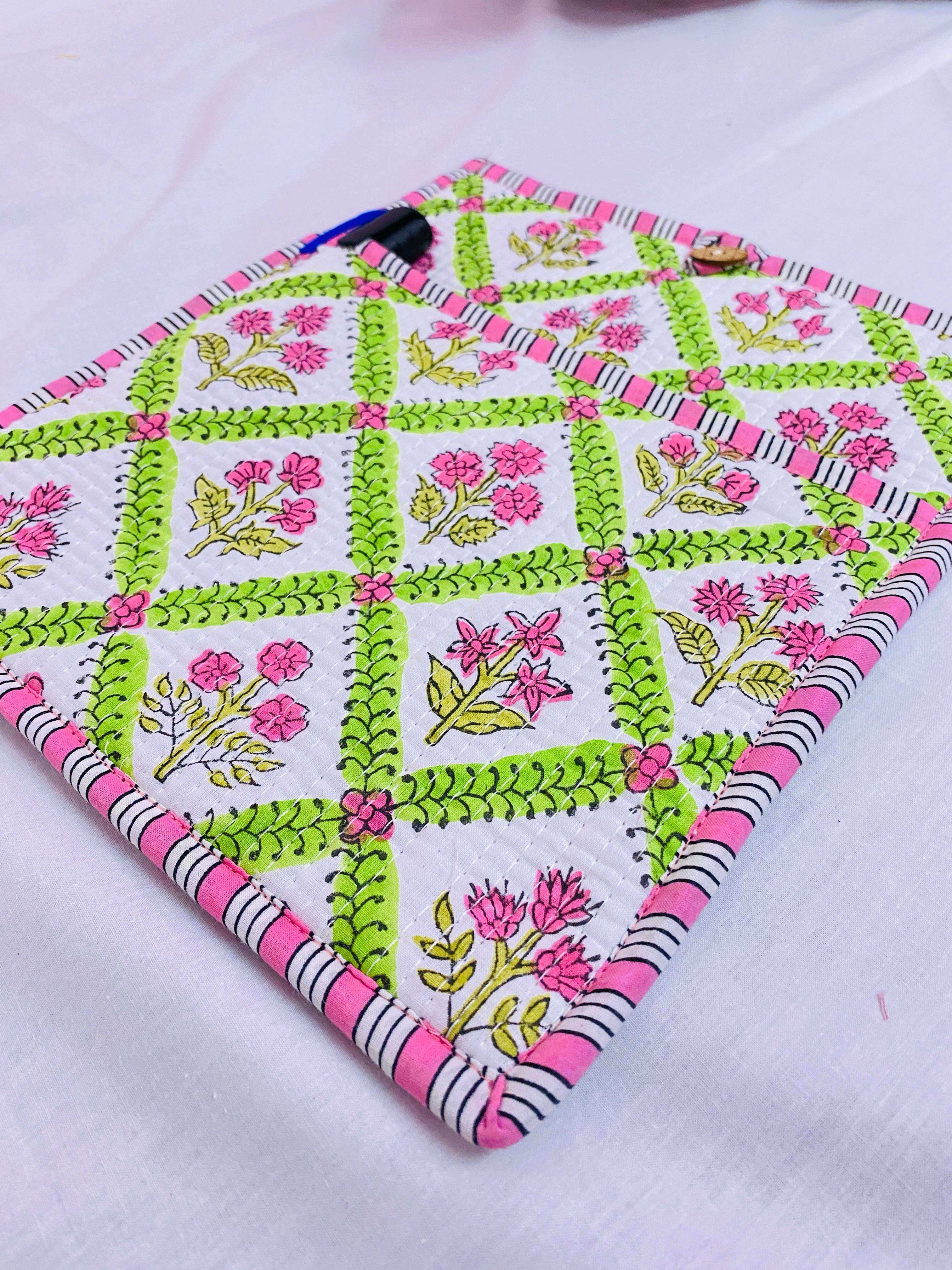 ตามที่แสดงในภาพ