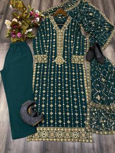 El último diseñador Faux Georgette bordado trabajo Kurti Set por FabZone - Product Image 2