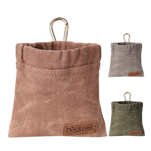 Productos de entrenamiento de mascotas Retro impermeable al aire libre entrenamiento de mascotas bolsa dispensadora de golosinas bolsillo exterior Portátil Bolsa de golosinas para perros - Product Image 3