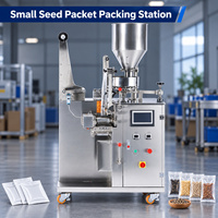 Machine d'emballage de graines pour sachets de 1 à 15 g, pour la vente au détail et les échantillons, avec dosage automatique des granulés et scellage des sachets en film.