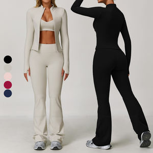 Conjunto de Yoga de Tres Piezas para Mujer: Chaqueta con Cremallera Completa, Sujetador Deportivo con Cuello en V y Pantalones de Pierna Ancha con Efecto Levanta Glúteos, con Logotipo Personalizable en la Cintura - Product Image 1