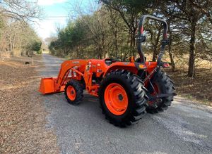 Tractor Kubota L4600 4x4 y usado de nuevo la mejor calidad a la venta - Product Image 4