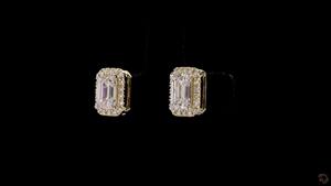 Boucles d'oreilles en diamant cultivé en laboratoire taille émeraude 2.25 ct or jaune 14 carats VVS EF Clarity bijoux fins durables pour femmes - Product Image 3