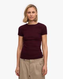 2025 mujeres Crop Top de alta calidad al por mayor de manga corta de moda Slim Style camisetas logotipo personalizado estampado camisetas para mujeres - Product Image 1