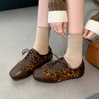 Nouvelles Chaussures Décontractées Polyvalentes pour Femmes, Imprimé Léopard, Contraste de Couleurs, Style Rétro, à Lacets, Collection Été 2026, Stock International