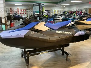 Nuestro paquete de alta calidad 2025 Sea-Doo Spark para 3 90 Hp + Convenience con iBR y audio en opción para la venta - Product Image 4