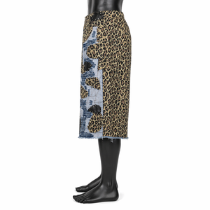 กางเกงยีนส์ขาสั้นผู้ชายทรงหลวมพิมพ์ลาย สวมใส่สบาย รับผลิตแบบ OEM ODM ตกแต่งด้วยแพทช์เวิร์ค แต่งขอบดิบ สไตล์สตรีทแวร์ - Product Image 4