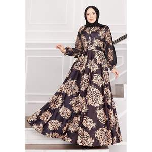 Robe noire modeste avec détail léopard Hijab-Friendly Fashion - Product Image 3