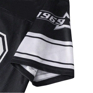 Maillot de football personnalisé à manches courtes, couleur unie, avec nom et numéro imprimés, prix raisonnable, logo personnalisé, 100% polyester - Product Image 5