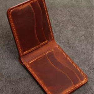 กระเป๋าสตางค์หนังสำหรับผู้ชายกระเป๋าสตางค์ผู้ชายงานทำมือแบบคลาสสิกกระเป๋าสตางค์หนังมีสไตล์ที่น่าตื่นตาตื่นใจ - Product Image 1