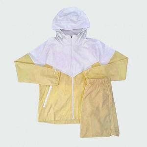 Ensembles de shorts coupe-vent d'été pour hommes High Street 100% Polyester imperméable respirant randonnée ensembles jumeaux - Product Image 1