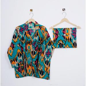 Ensemble de pyjama à manches en coton léger pour femmes avec imprimé floral manches trois-quarts vêtements de détente parfaits couverture de plage approvisionnement ODM - Product Image 4