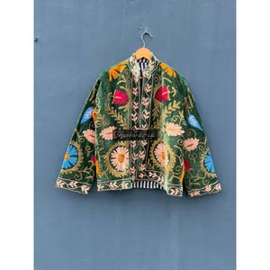 Chaqueta Suzani de terciopelo al por mayor Chaqueta corta unisex con bordado floral para fiesta chaqueta con forro interior de algodón estilo Hippie - Product Image 1