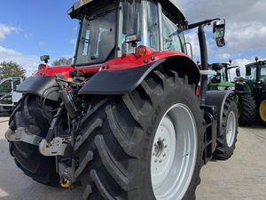 Tractor agrícola Massey Ferguson 7S.210 Exclusive 4WD de 210HP con cabina CVT y sistema GPS en venta. - Product Image 5