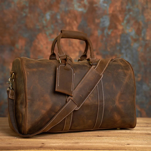 Vente en gros de sacs de voyage en cuir véritable unisexe | Sacs polochons personnalisés multifonctionnels en cuir de mouton à fermeture éclair - Product Image 2