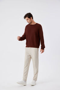 Vente en gros de pulls tricotés pour hommes d'automne-hiver avec logo personnalisé décoration bon marché prix OEM tricots élégants - Product Image 3