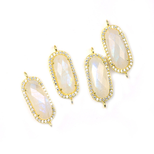Pierre de lune arc-en-ciel naturelle, forme ronde, sertie de pavés de CZ, pendentif à bélière, pierre précieuse, Coszcalt Exports MZS1211 - Product Image 1