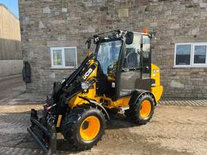 รถแทรกเตอร์การเกษตรประสิทธิภาพสูงรุ่นฟาสตรัค ซีรีส์ สร้างขึ้นเพื่อความเชื่อถือได้ด้านด้านพลังงานและโซลูชันการเกษตรขั้นสูงสำหรับทั่วโลก - Product Image 1