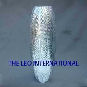 Florero Metálico de Último Diseño y Exclusivo, Atractivo Florero de Hierro, Florero Metálico Retro, Más Vendido - Product Image 4