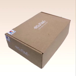 Caja de papel corrugado UV de montaje automático para zapatos y ropa Buen precio Diseño de envío para uso industrial desde Vietnam - Product Image 1