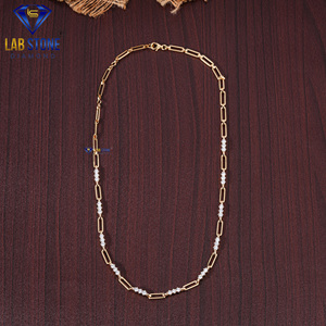 Collier en or jaune 18 carats avec chaîne cubaine et diamants de laboratoire taille brillant 2,54 carats au total, certifié IGI, plaqué rhodium, sertissage griffe - Product Image 1