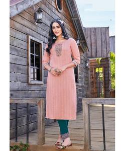 Tenue décontractée indienne et tenue quotidienne travail de broderie simple rayonne Dobby lourde avec Kurtis de travail à la main avec fond de travail de broderie - Product Image 1