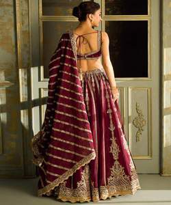 Georgette Lehenga Choli avec broderie et séquence de travail Designer Festive Party Wear Robe ethnique - Product Image 5