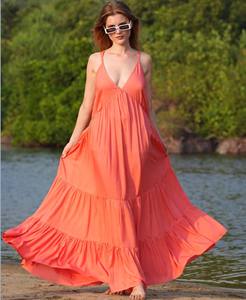 Robe longue à volants de couleur unie de créateur bohème pour l'été pour les femmes col plongeant avec sangle réglable - Product Image 1