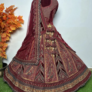 Elegant Multi Color Royal Bridal Lehenga avec 12 Kali Heavy Jarkan Work Flair 6M Double Dupatta pour les occasions de mariage - Product Image 1