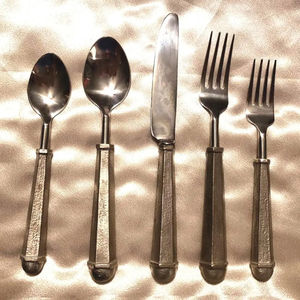 Juego de cubiertos de latón más vendidos de 5 con mango de color gris y cubiertos de cabeza de acero inoxidable con espejo para restaurante y hotel - Product Image 1