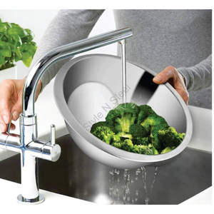 Passoire alimentaire en acier inoxydable de haute qualité durable et bol perforé Design moderne et élégant - Product Image 1