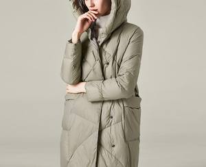 Veste d'hiver personnalisée pour femmes en gros manteaux de canard courts et chauds col à capuche coupe-vent grande taille coton imperméable respirant - Product Image 4