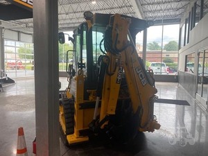 Chargeuse compacte sur pneus JCB 1CXT 2026 avec capacité de 40 tonnes - Product Image 5