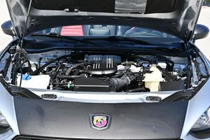 Fiat 124 Spider Abarth 2018 Usado, Volante a la Izquierda/Derecha - Product Image 6