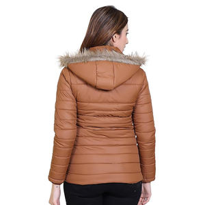 Las últimas chaquetas de invierno resistentes al agua para mujeres y niñas con mangas completas y cuello con capucha diseño acolchado texturizado - Product Image 3