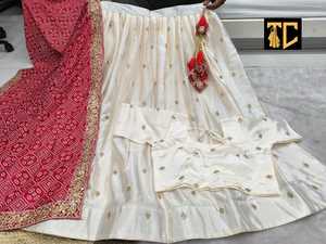 Lehenga indien en soie chinnon brodé, taille unique, avec dupatta, robe de mariée indienne avec toile cousue - Product Image 4